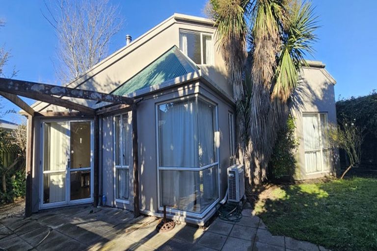 Photo of property in 2/55 Brodie Street, Ilam, Christchurch, 8041