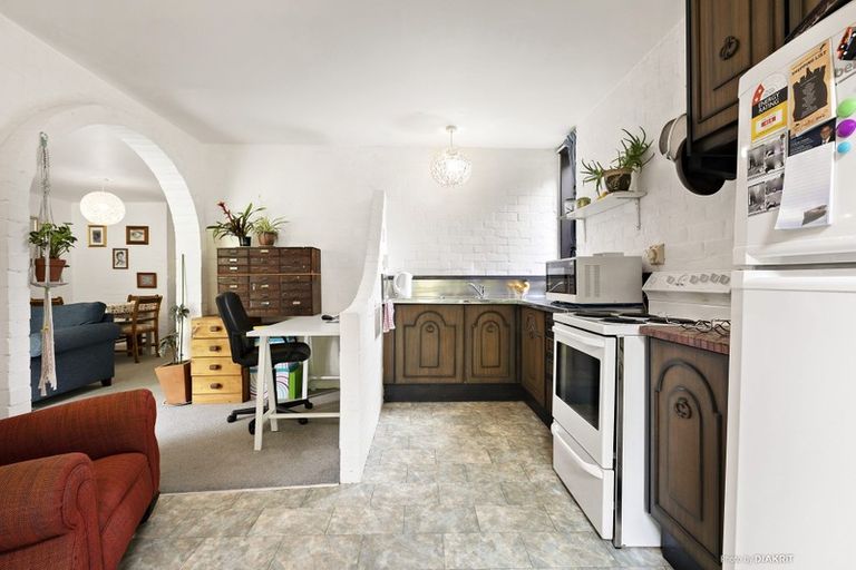 Photo of property in 141c Churton Drive, Churton Park, Wellington, 6037