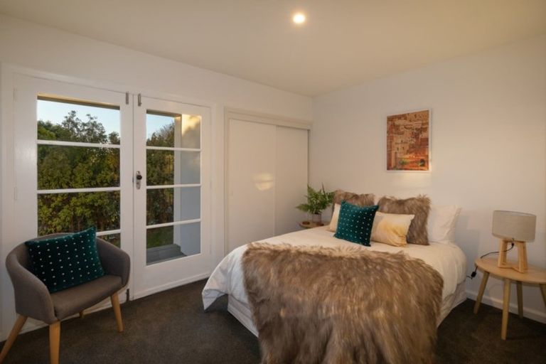 Photo of property in 148 Dyers Pass Road, Cashmere, Christchurch, 8022