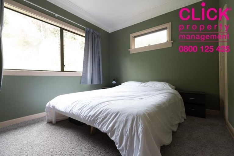 Photo of property in 24 Wharfdale Street, Macandrew Bay, Dunedin, 9014