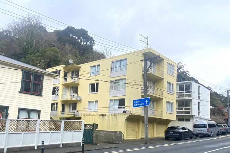 Photo of property in 4/131 Glenmore Street, Kelburn, Wellington, 6012