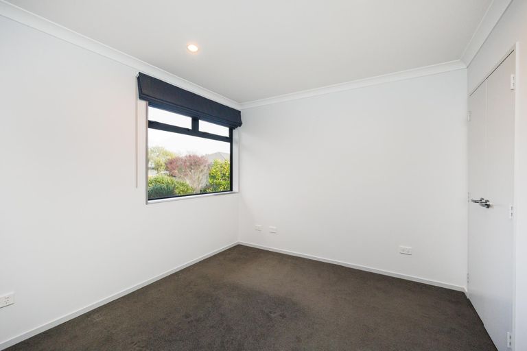 Photo of property in 22 Oak Crescent, Ashhurst, 4810