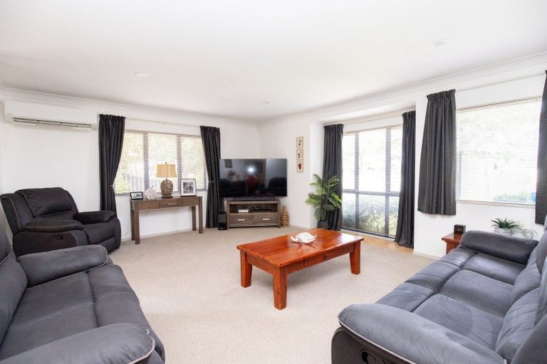 Photo of property in 1 Harris Place, Ngatea, 3503