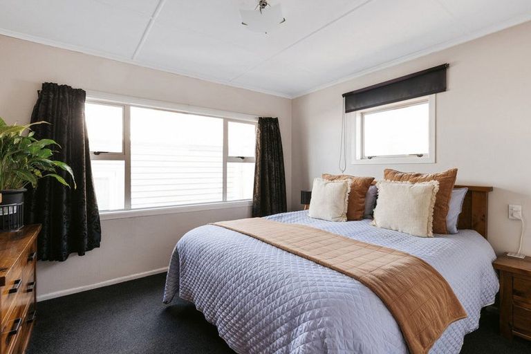Photo of property in 15 Dunlop Road, Te Puke, 3119