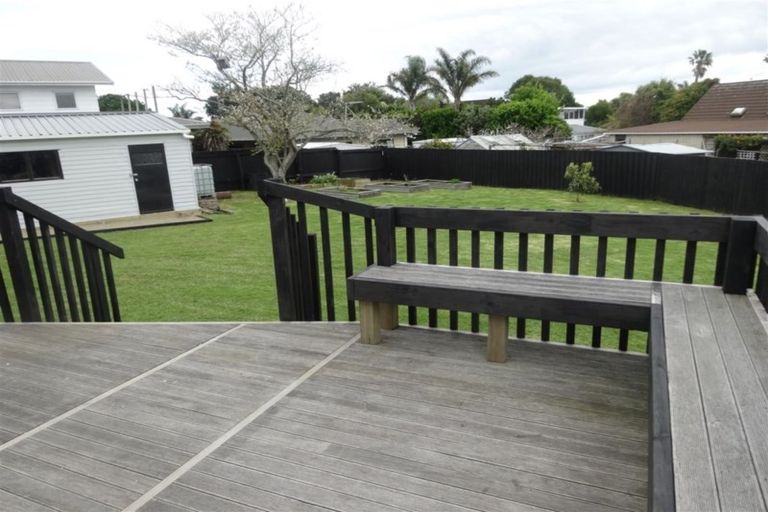 Photo of property in 4 Leaming Place, Clarks Beach, 2122