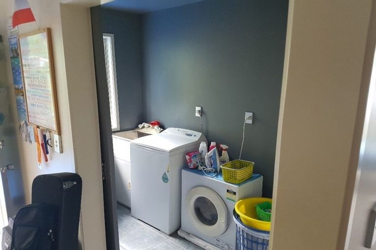 Photo of property in 1 Katrina Place, Massey, Auckland, 0614