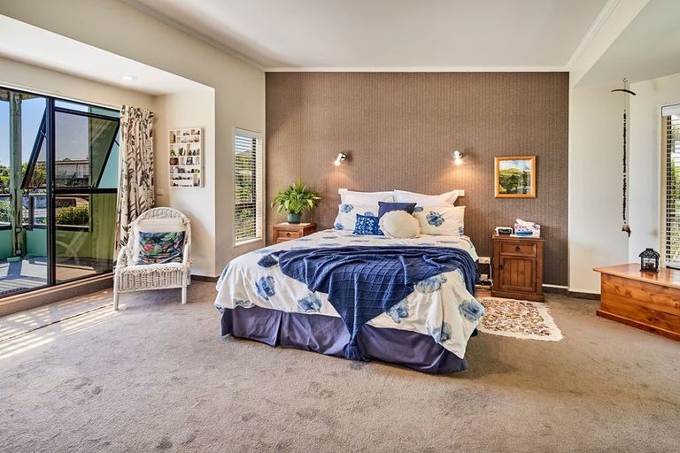 Photo of property in 18 Jeep Road, Raumati South, Paraparaumu, 5032