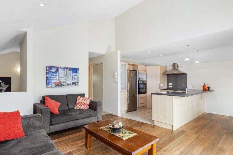 Photo of property in 2/48 May Street, Mount Maunganui, 3116