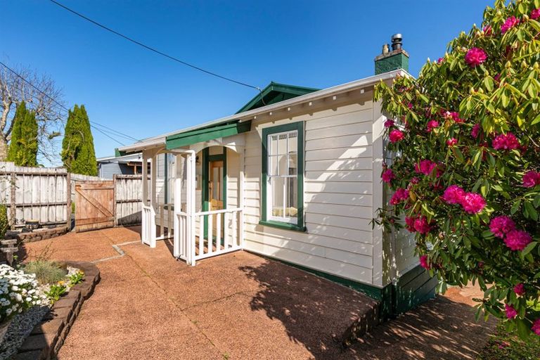 Photo of property in 1/47 Newington Road, Henderson, Auckland, 0612