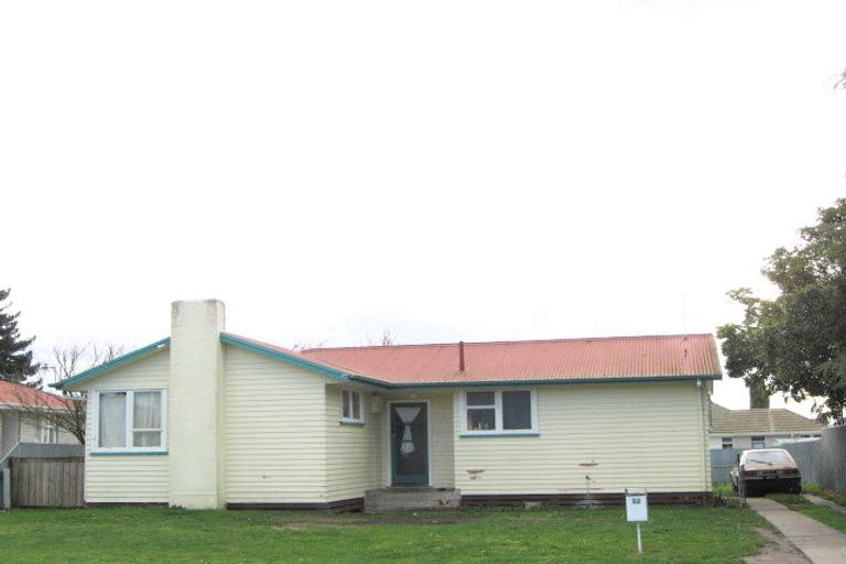 Photo of property in 32 Lipscombe Crescent, Havelock North, 4130