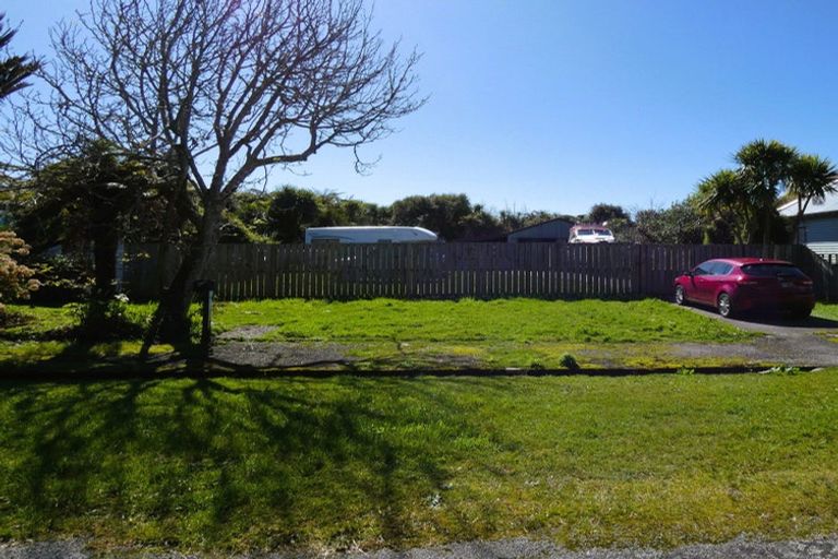 Photo of property in 9 Roebuck Street, Westport, 7825