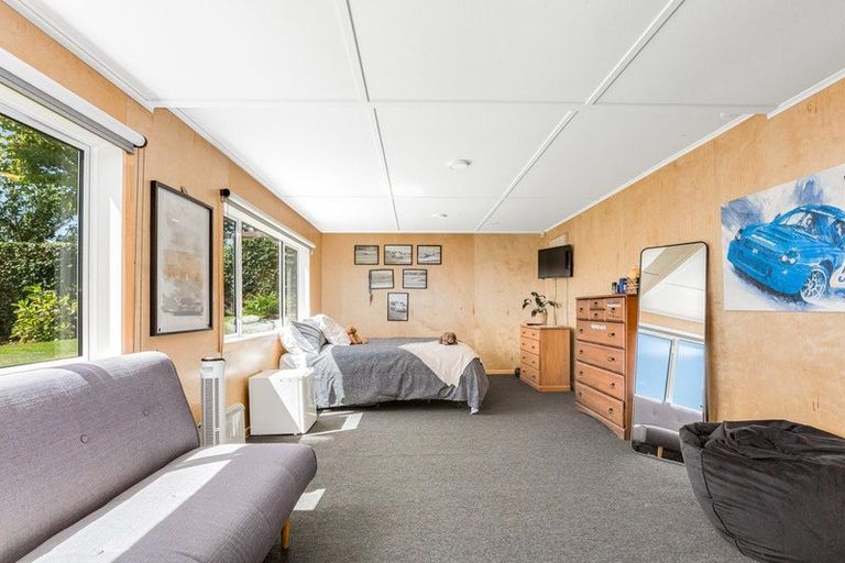 Photo of property in 61 Seaview Road, Paremata, Porirua, 5024