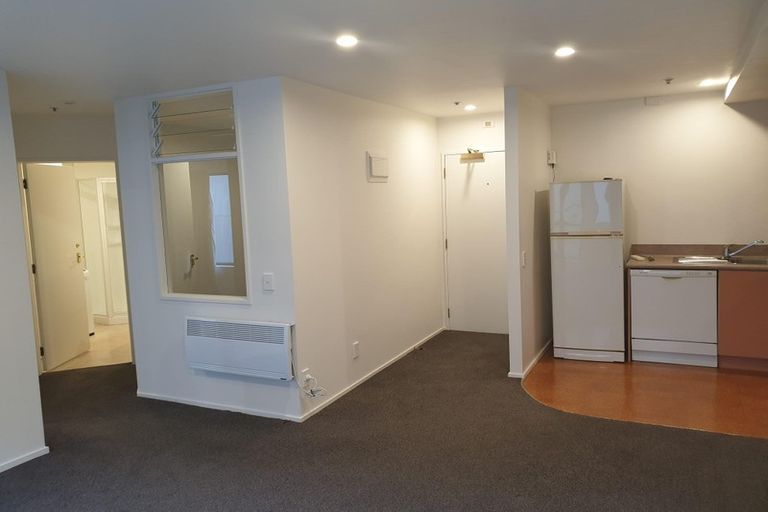 Photo of property in Courtenay Apartments, 412/120 Courtenay Place, Te Aro, Wellington, 6011