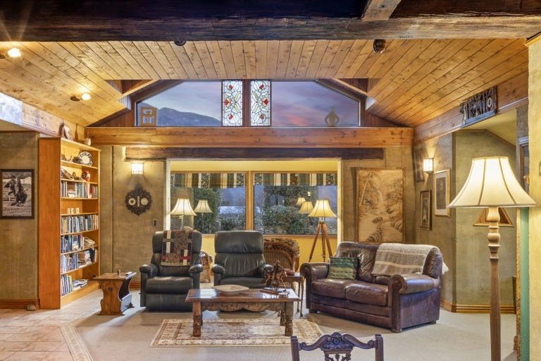 Photo of property in 125 Noema Terrace, Lake Hawea, 9382