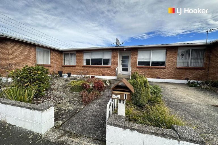 Photo of property in 1 Wynyard Street, South Dunedin, Dunedin, 9012