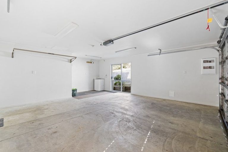 Photo of property in 13 Anchorite Way, Red Beach, 0932