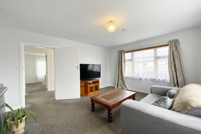 Photo of property in 26 Mortlake Street, Islington, Christchurch, 8042