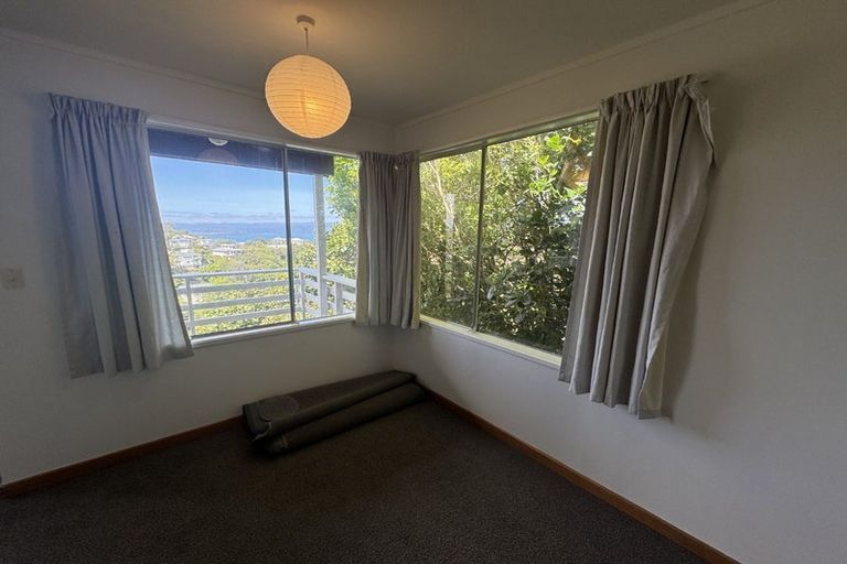 Photo of property in 13-13a Espin Crescent, Karori, Wellington, 6012