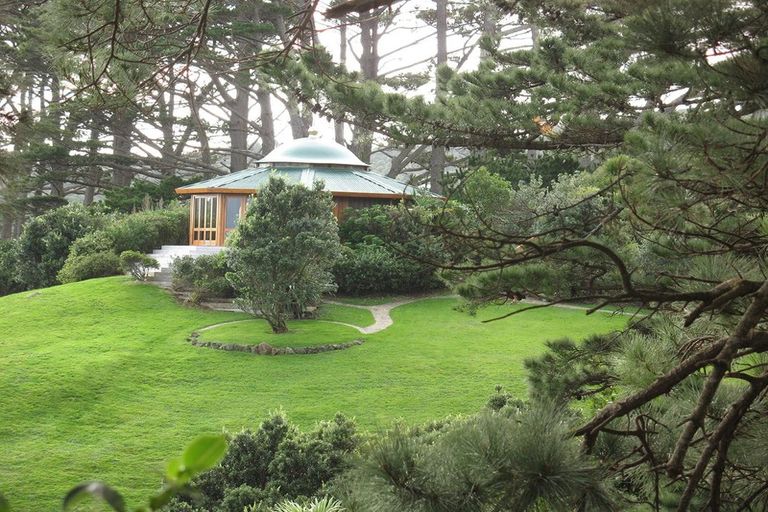 Photo of property in 132 Lone Kauri Road, Karekare, New Lynn, 0772