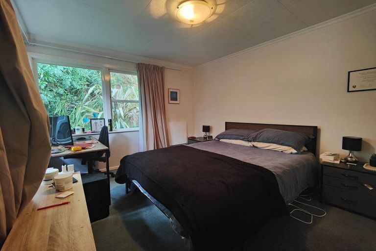 Photo of property in 20 Bedford Street, Northland, Wellington, 6012