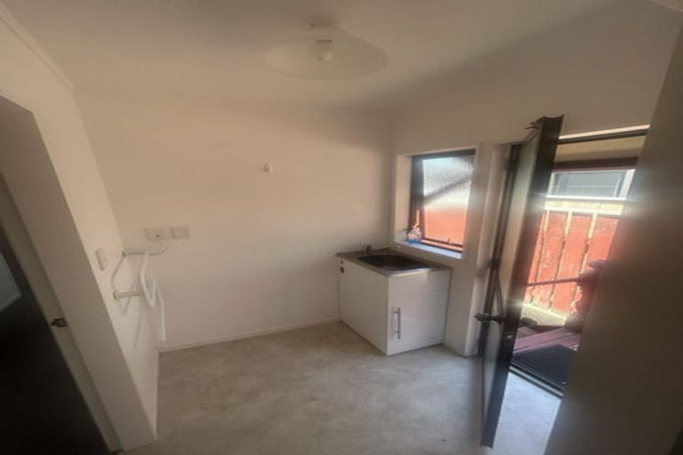 Photo of property in 4/110 Freyberg Street, Lyall Bay, Wellington, 6022