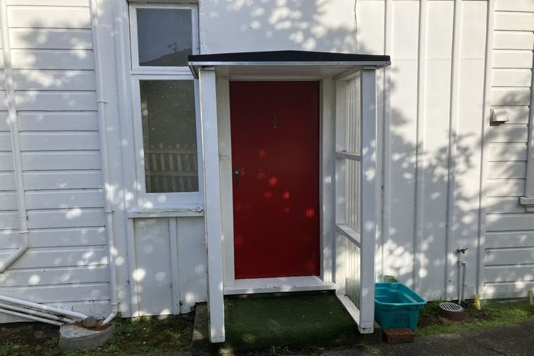 Photo of property in 2/25 Clifton Terrace, Kelburn, Wellington, 6012