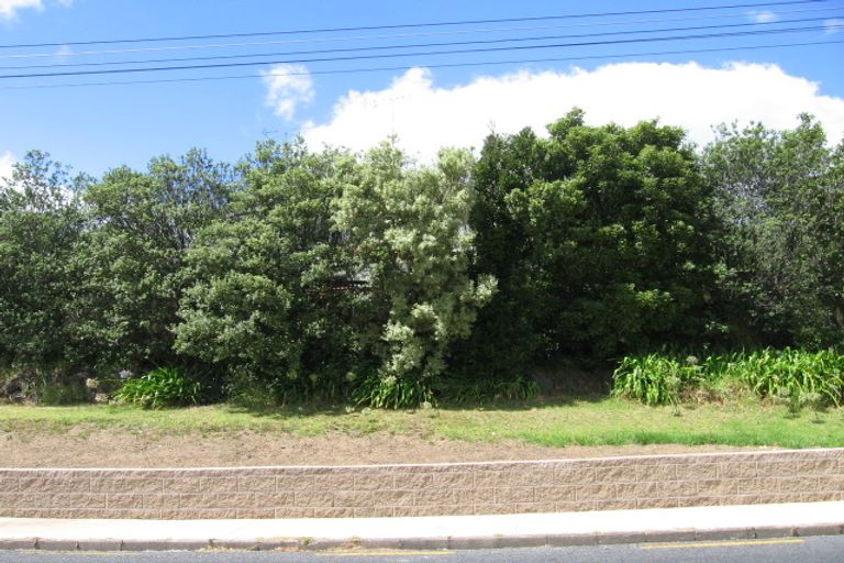 Photo of property in 2/30 Glencoe Road, Browns Bay, Auckland, 0630