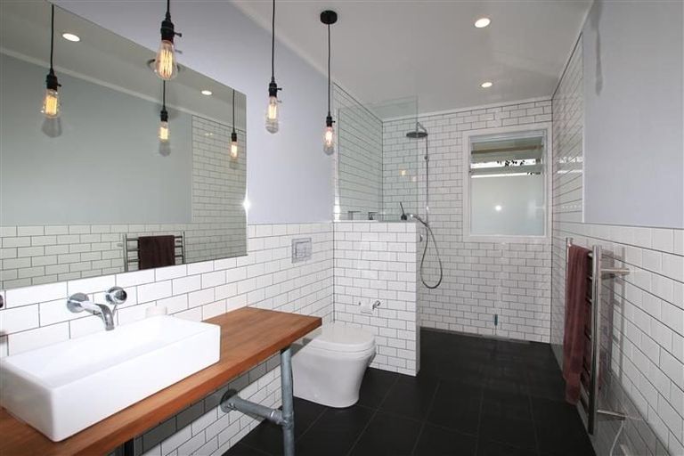 Photo of property in 3/28 West Coast Road, Glen Eden, Auckland, 0602