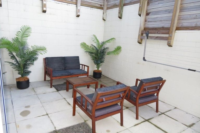 Photo of property in 16b Lincoln Avenue, Tawa, Wellington, 5028