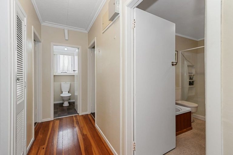 Photo of property in 17 Mitcham Avenue, Forest Lake, Hamilton, 3200