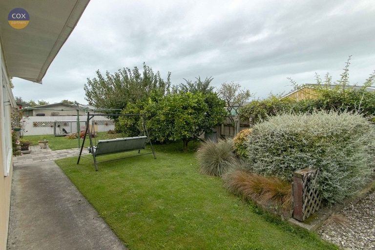 Photo of property in 28 Mcgregor Avenue, Pirimai, Napier, 4112