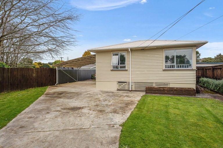 Photo of property in 10 Saxton Road, Upper Vogeltown, New Plymouth, 4310