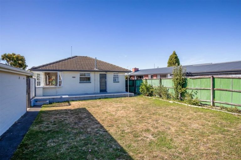 Photo of property in 8 Dunstan Crescent, Hornby, Christchurch, 8042