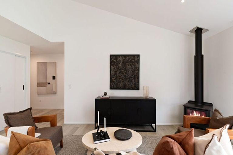 Photo of property in 27 Grain Close, Jacks Point, 9371