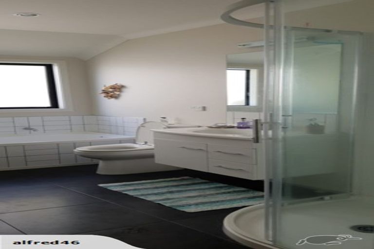 Photo of property in 28 Purnell Street, College Estate, Whanganui, 4500