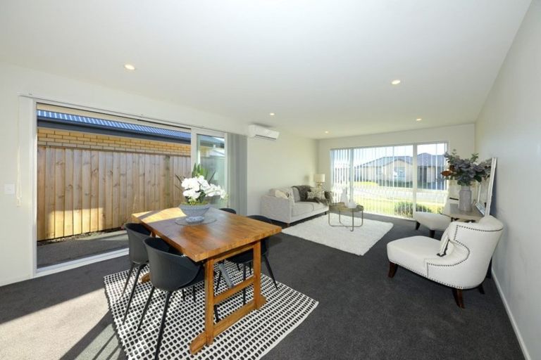 Photo of property in 33 Sutherland Drive, Kaiapoi, 7630