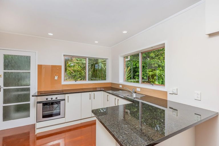 Photo of property in 2/581 East Coast Road, Browns Bay, Auckland, 0630