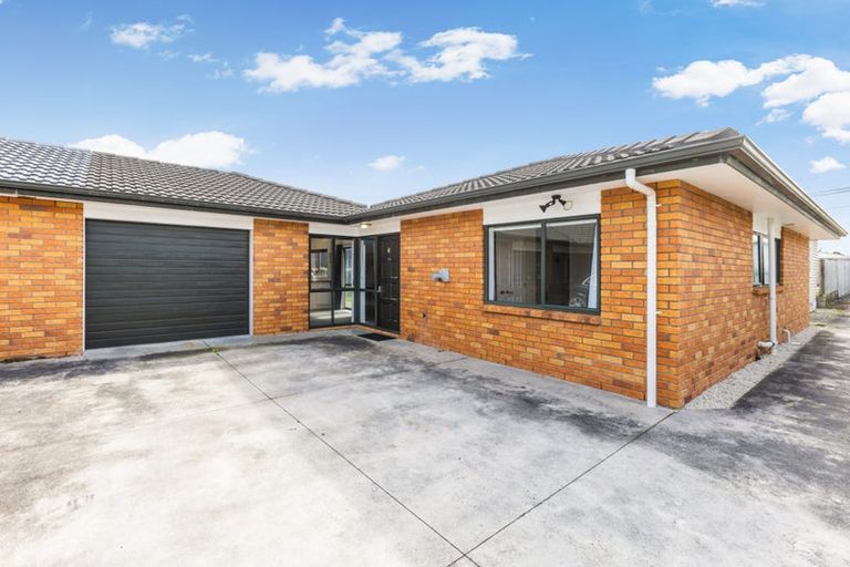Photo of property in 2/14 Prictor Street, Papakura, 2110