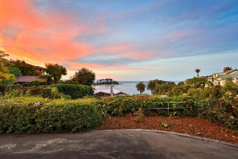 Photo of property in 2 Whitby Road, Britannia Heights, Nelson, 7010