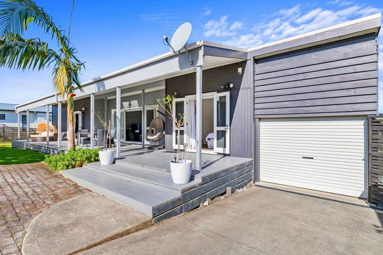 Photo of property in 4 Te Whai Street, Mangawhai Heads, Mangawhai, 0505