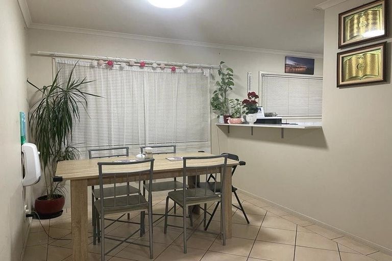 Photo of property in 47 Tiri Tiri Road, Birkdale, Auckland, 0626