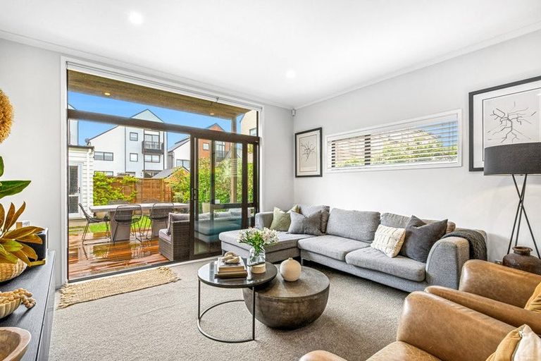 Photo of property in 5 Mapou Road, Hobsonville, Auckland, 0616