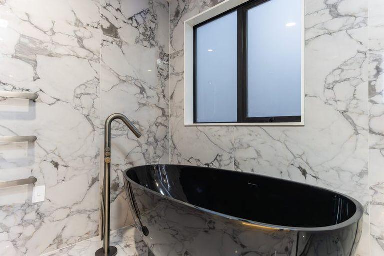 Photo of property in 55 Streamview Way, Long Bay, Auckland, 0630