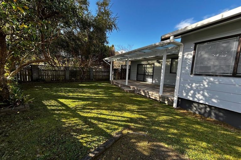 Photo of property in 5 Augustus Earle Place, Pukehangi, Rotorua, 3015