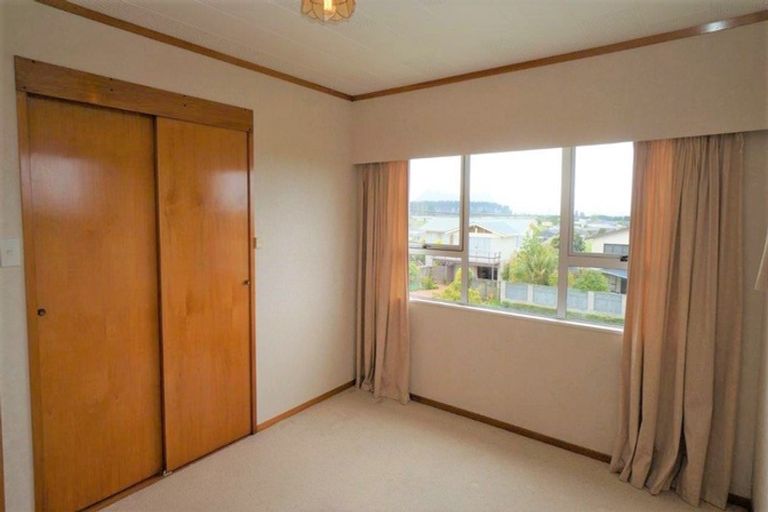 Photo of property in 12 Seaview Road, Ruakaka, 0116