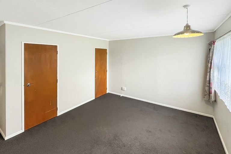 Photo of property in 86 Stillwater Place, Westbrook, Palmerston North, 4412