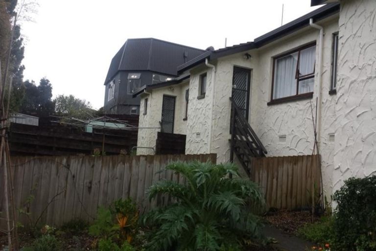 Photo of property in 5/550 Glenfield Road, Glenfield, Auckland, 0629