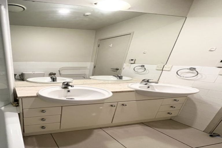 Photo of property in 26/4e Collins Street, Takapuna, Auckland, 0622