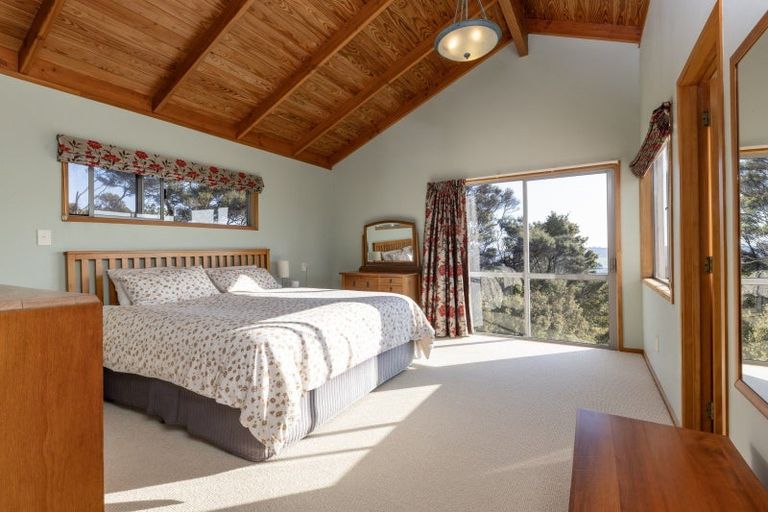 Photo of property in 457 Kiwitahi Road, Helensville, 0875