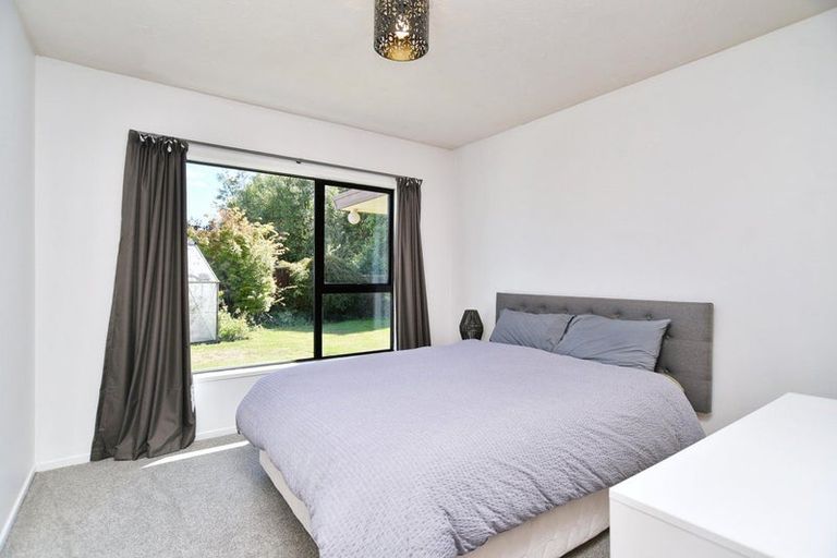 Photo of property in 2 Mayo Place, Belfast, Christchurch, 8051